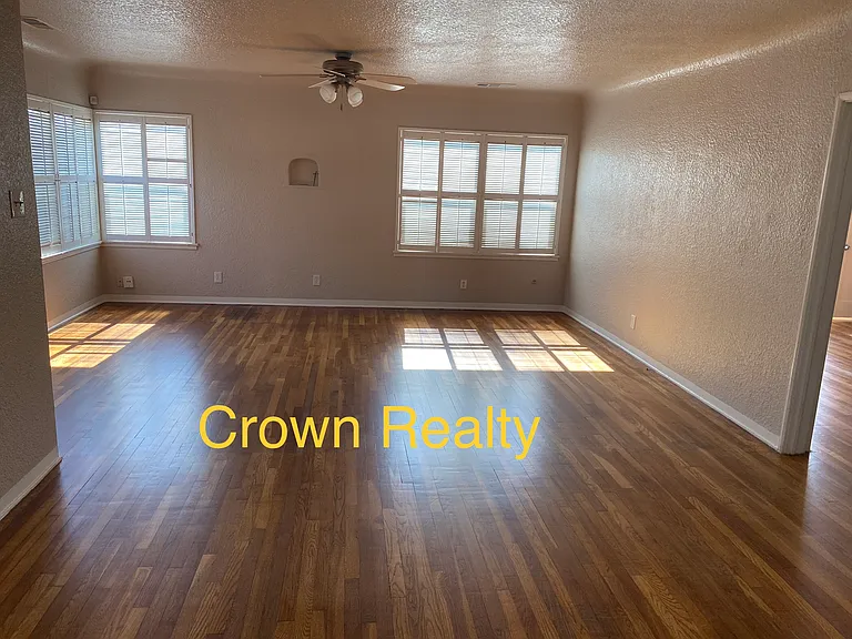 950 Windsor Dr — Photo 23