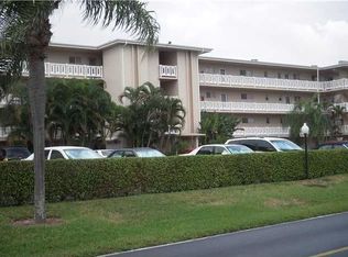 2669 S Garden Dr #107, Lake Worth, FL 33461