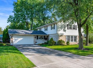 2704 W Woodbridge Dr, Muncie, IN 47304