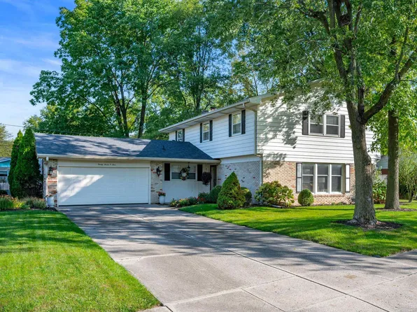 2704 W Woodbridge Dr, Muncie, IN 47304