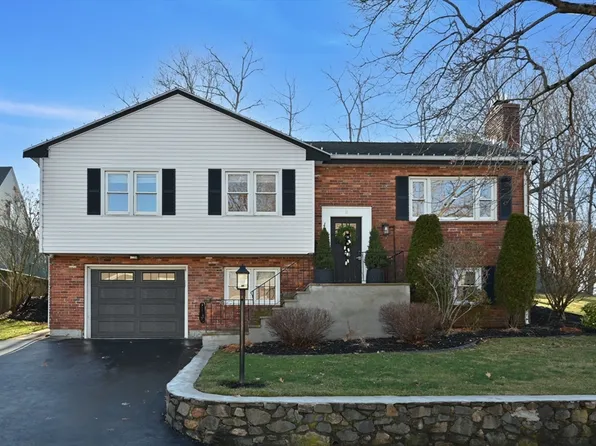 11 Ralph Rd, Peabody, MA 01960