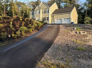 70 Foxboro Rd, Wrentham, MA 02093