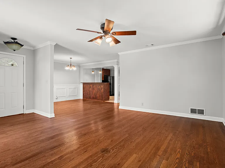 1447 Southland Vista Ct NE — Photo 4