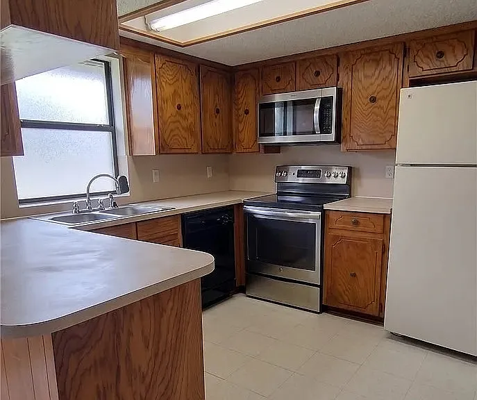 3909 Charolais Dr #B — Photo 3