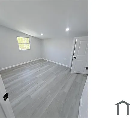 27 Targee St — Photo 7