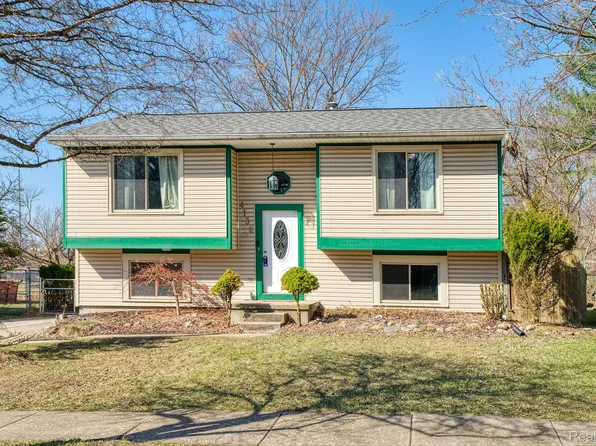 4136 Chickory Ln, Lansing, MI 48910
