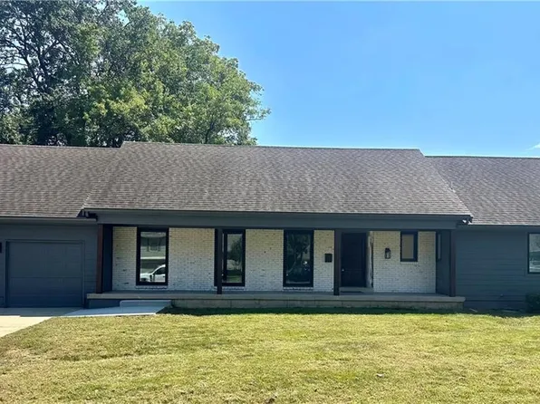 6901 W 101st St, Overland Park, KS 66212