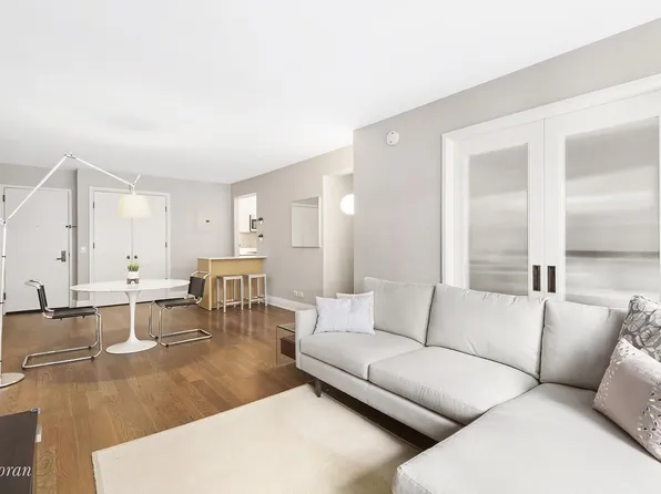 211 East 51st Street image 1 of 11