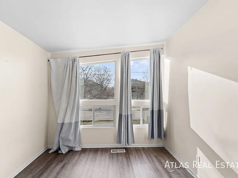7239 S 580 E — Photo 16