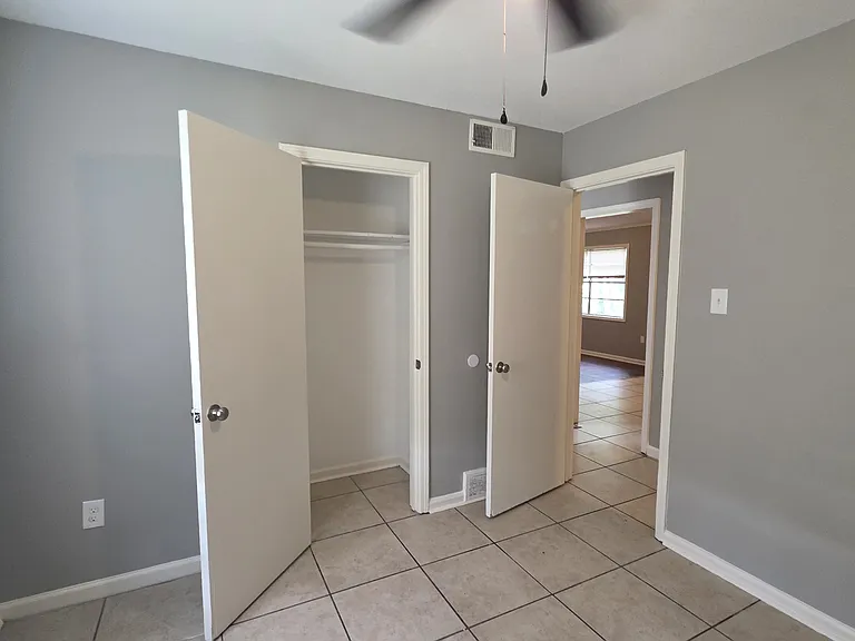 5136 Alford St — Photo 12