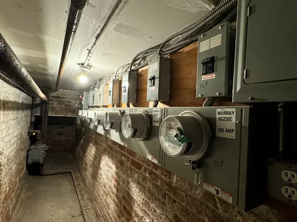 2867 West 17th Street image 3 of 11