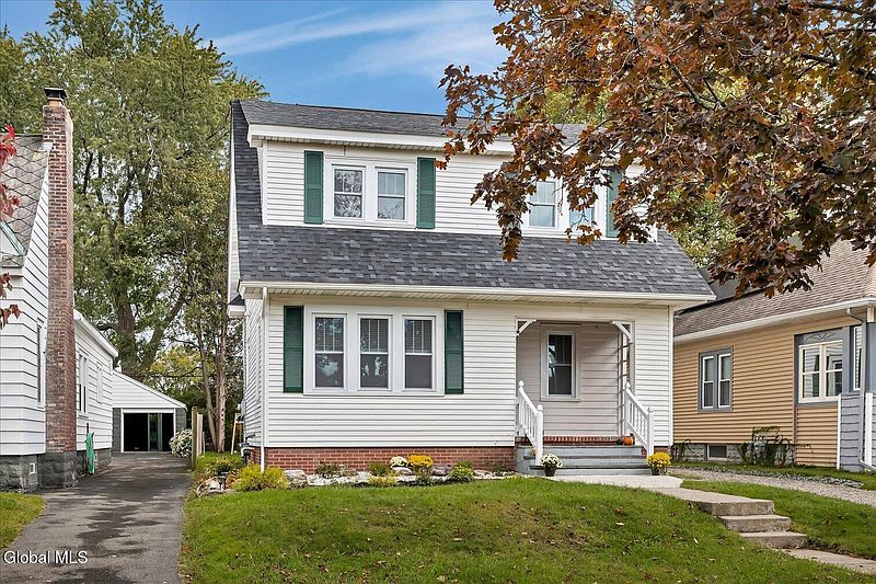 3rd image of 33 Marwood Street