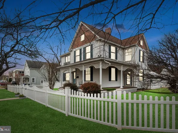 2803 13th St S, Arlington, VA 22204