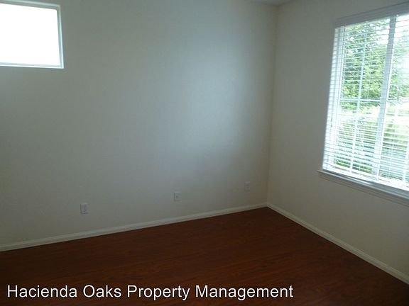 3rd image of 336 E Alcazar Dr