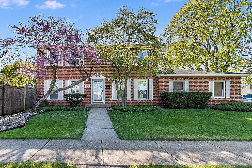 1530 Center St, Des Plaines, IL 60018 MLS 11769242 Zillow