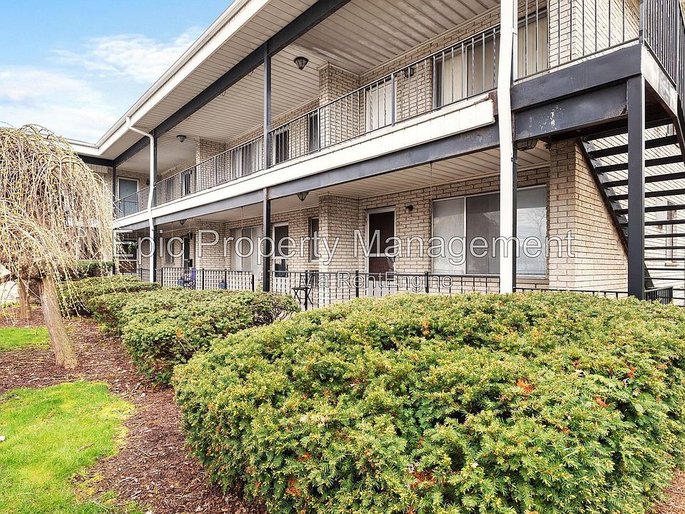 1st image of 3934 Howe Rd #4
