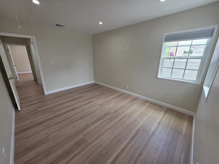 6829 Murietta Ave — Photo 34
