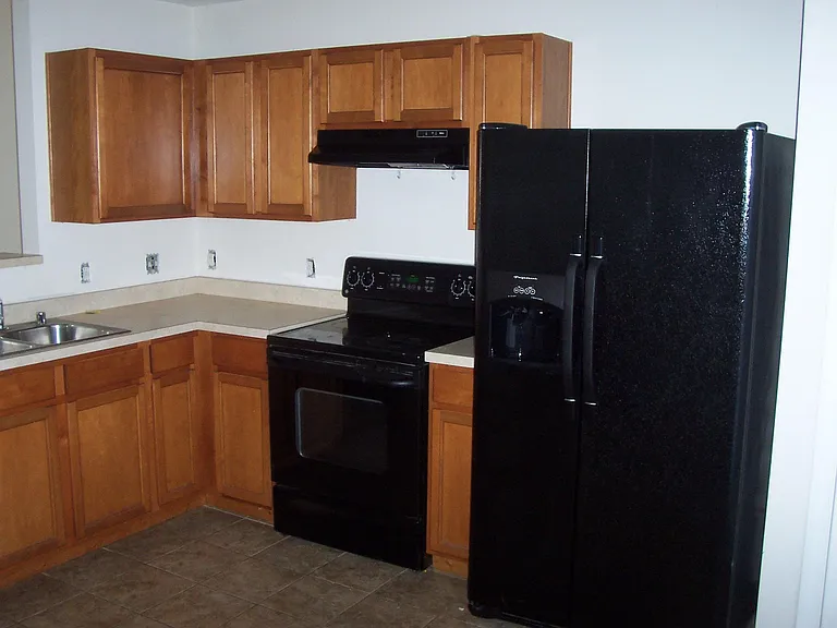 1041 Bella Dona Rd — Photo 3