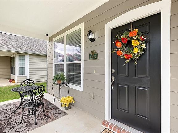 3rd image of 10375 Cedar Lake Dr
