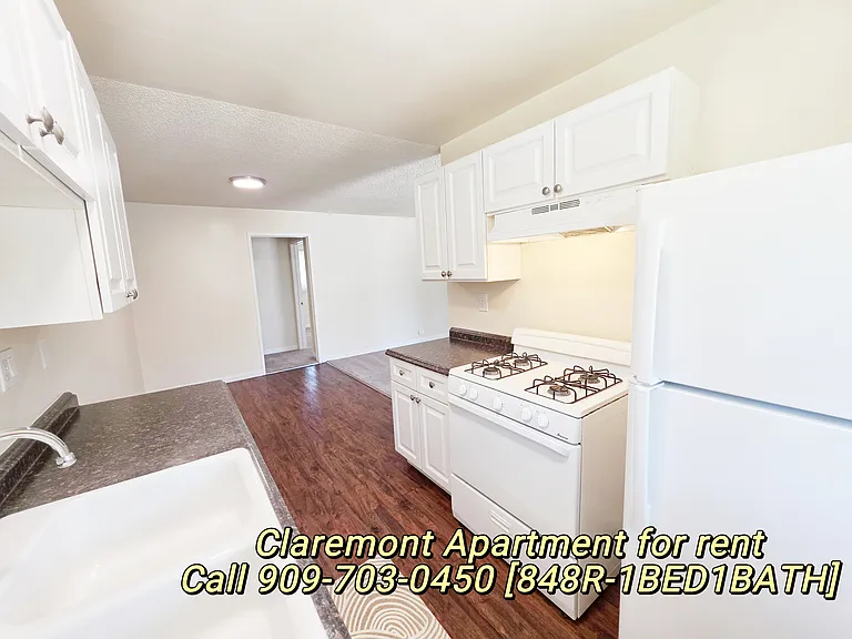 848 W Bonita Ave — Photo 21
