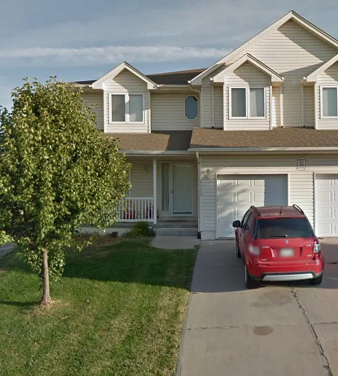 2 bed, 2.5 bath, 1600 sqft, $1,700 — Photo 1