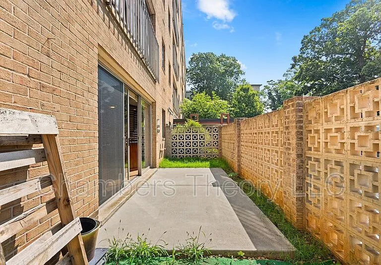 4241 Columbia Pike #101 — Photo 24
