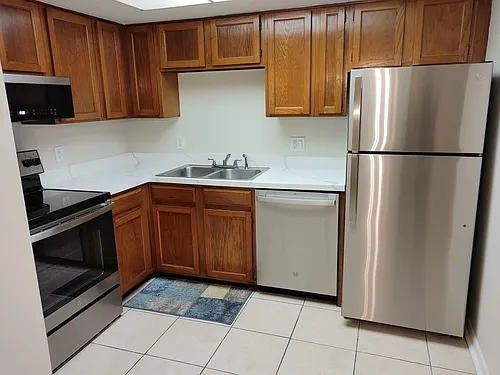 4405 SW 74th Ter #D Photo 1