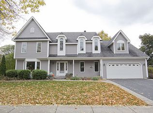 849 Buttonwood Cir, Naperville, IL 60540