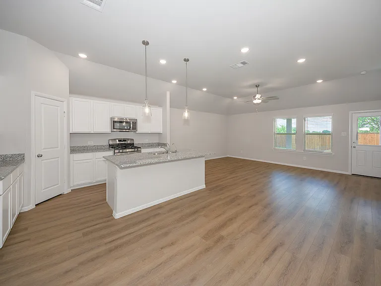 13156 Zion Dr — Photo 12