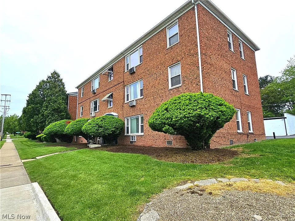 4032 Ridge Rd #6