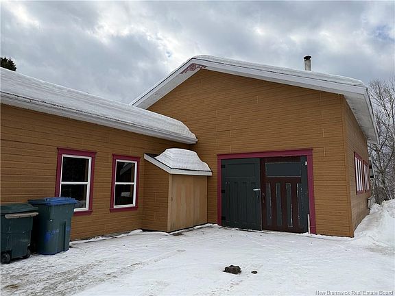 4th image of 648 Toussaint Rd