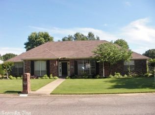 1835 Amos Dr, Conway, AR 72034