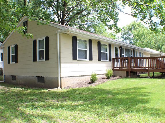 4th image of 10090 Dwight Dr