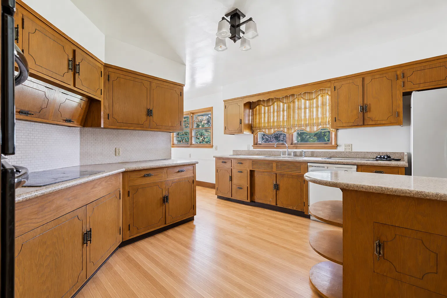 3 bed, 1466 sqft, $2,900 — Photo 4