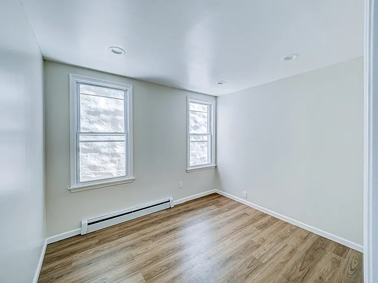 193 Clerk St #2 — Photo 7