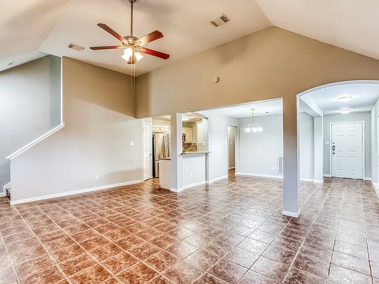 8238 Fuqua Gardens Dr — Photo 7