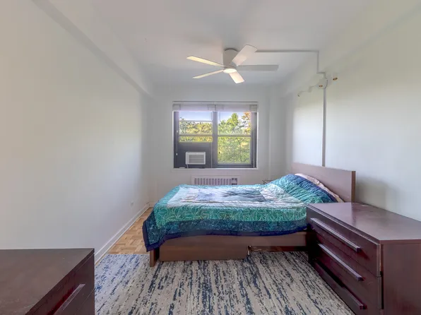 11 Riverside Drive image 7 of 9