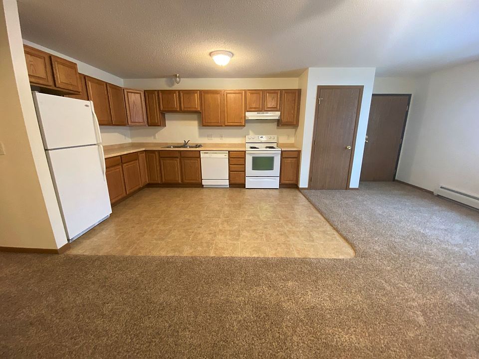 CA 2610 Cardinal Ave Faribault MN Zillow