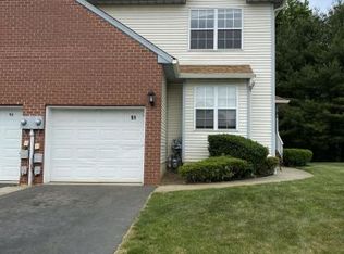 91 Drew Ct, Manalapan, NJ