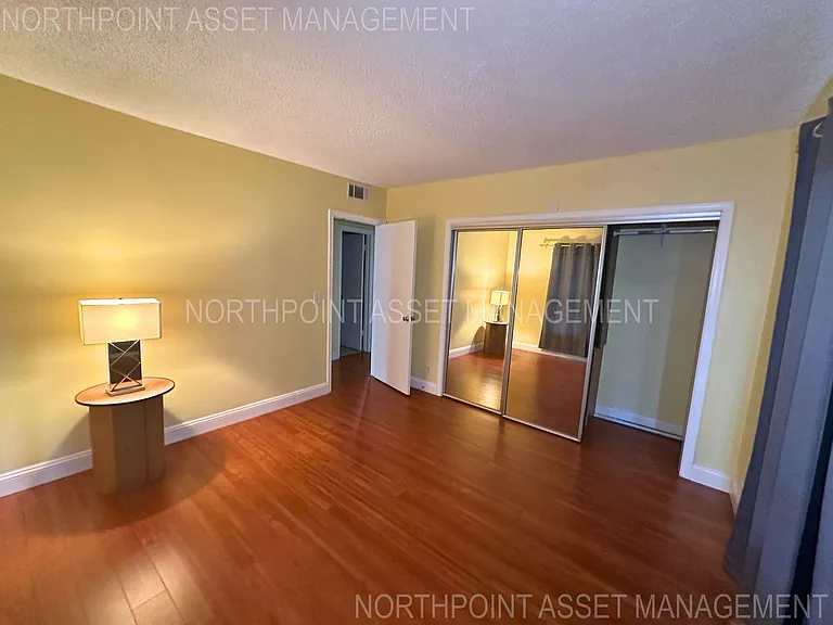2171 NE 66th St #812 — Photo 14