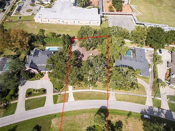 3rd image of 561 N Lake Sybelia Dr