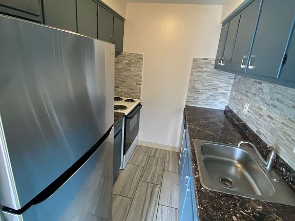 3rd image of 14567 Madison Ave APT 501