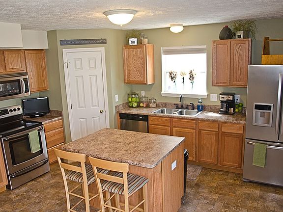 4th image of 3106 Stephenson Dr