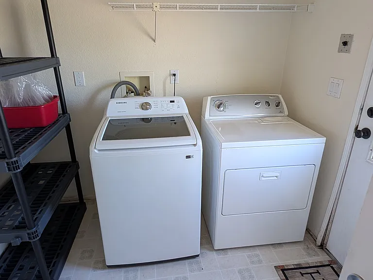 4 Santa Fe Trl — Photo 5
