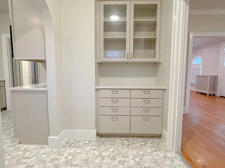 709 N I St #11 — Photo 7