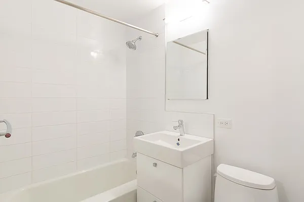 Rented by Stonehenge NYC LLC | media 19