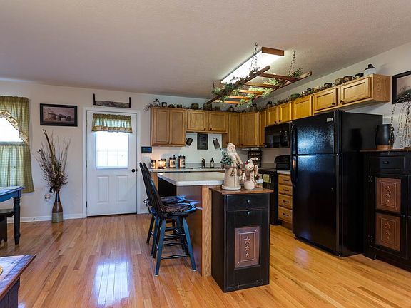 2nd image of 294 Morningside Dr