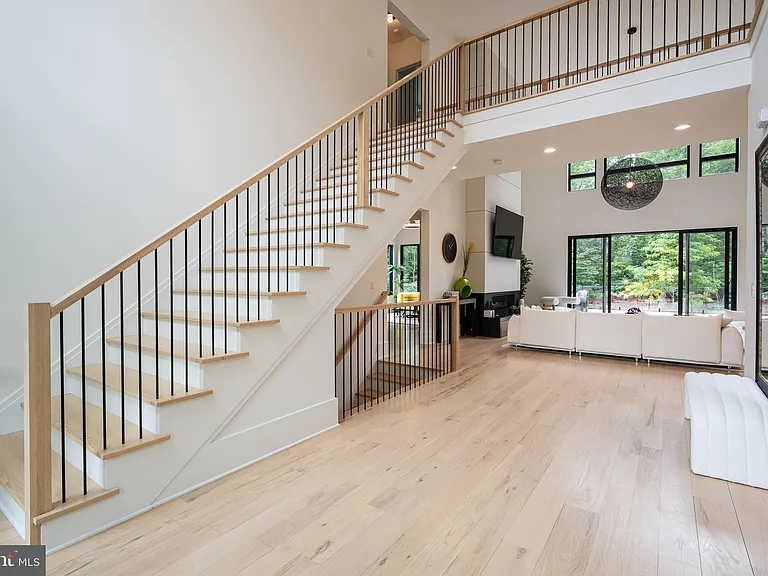 40388 Manbar Ln — Photo 11