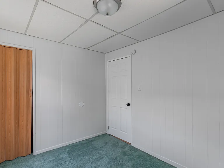 80 E Newport St — Photo 16