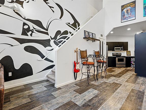 5th image of 2400 N Broadway #4